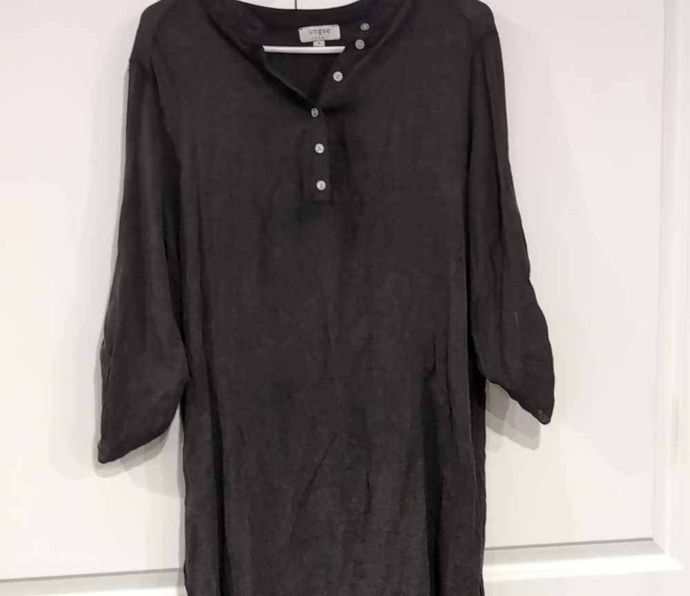 Umgee Black Linen Button-Placket Tunic